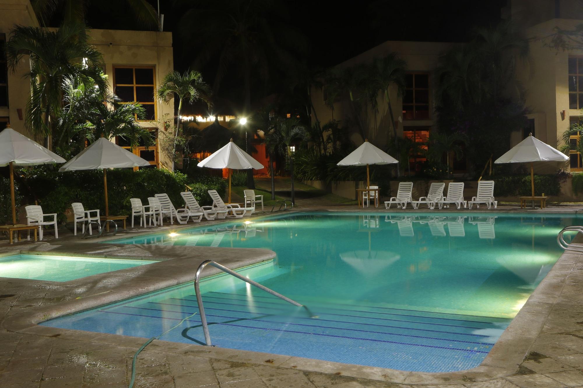 Villas El Rancho Green Resort マサトラン エクステリア 写真