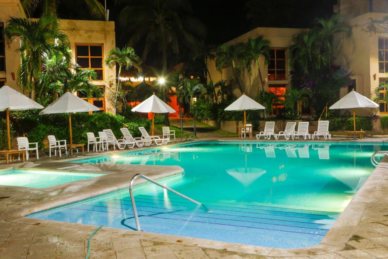 Villas El Rancho Green Resort マサトラン エクステリア 写真